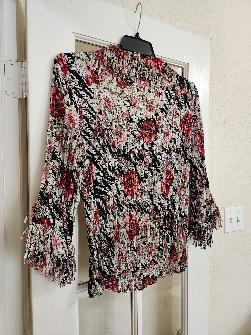 Agora XL Accordion Pleated Boho Floral Fringe Peasant Blouse - Picture 4 of 11